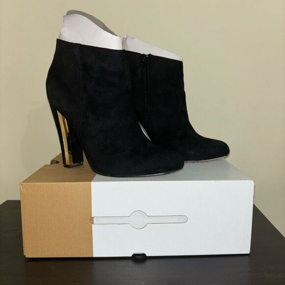 Call It Spring LoveLarwen GUC Metallic-Heel Velvet Black Boots - Picture 1 of 7